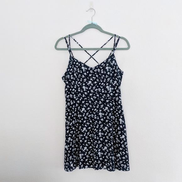 Garage Dresses & Skirts - Garage Navy Blue White Floral Fit Flare Dress